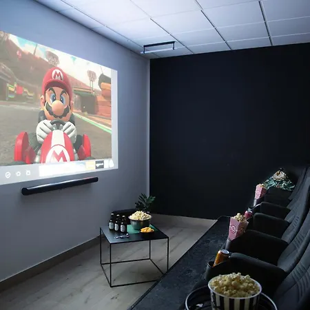 Villa Casino 2 - Sauna Whirlpool Game-zone Höhr-Grenzhausen