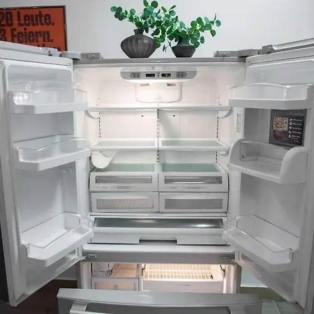 Casino 2 - Sauna Whirlpool Game-zone Villa Höhr-Grenzhausen